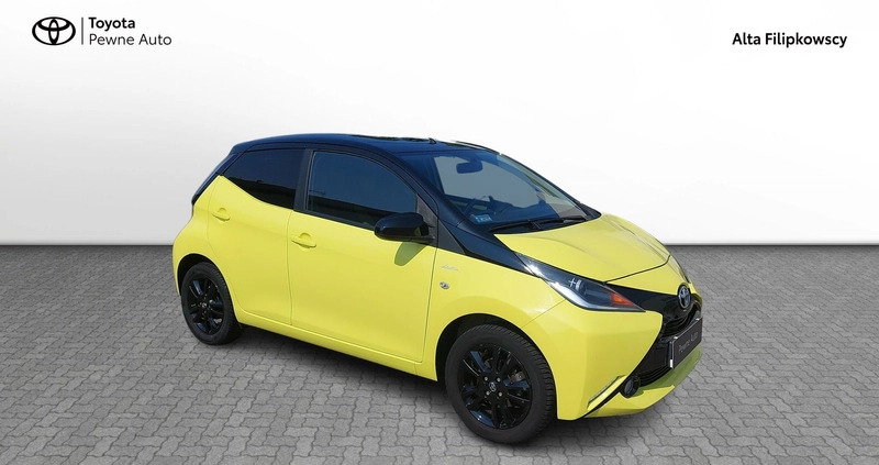 Toyota Aygo cena 43900 przebieg: 81570, rok produkcji 2017 z Rawicz małe 326